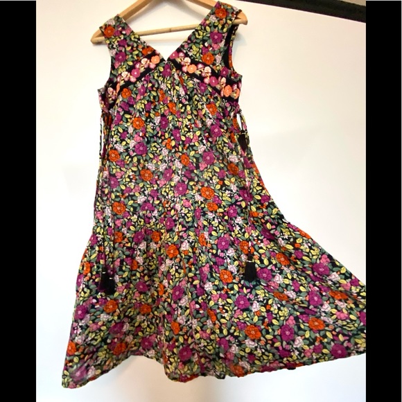 Embroidered midi dress - Picture 2 of 4